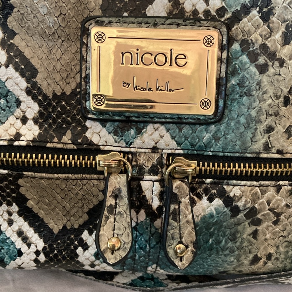 Nicole by Nicole Miller Faux Snakeskin Print Crossbody Shoulder Bag Purse - Picture 8 of 13